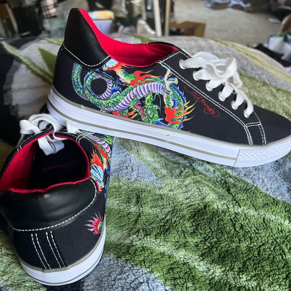BRAND NEW Ed Hardy shoes with sick detail